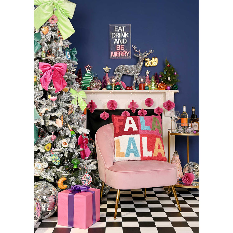 Alternative view of Fa la la hook cushion, 50×50cm