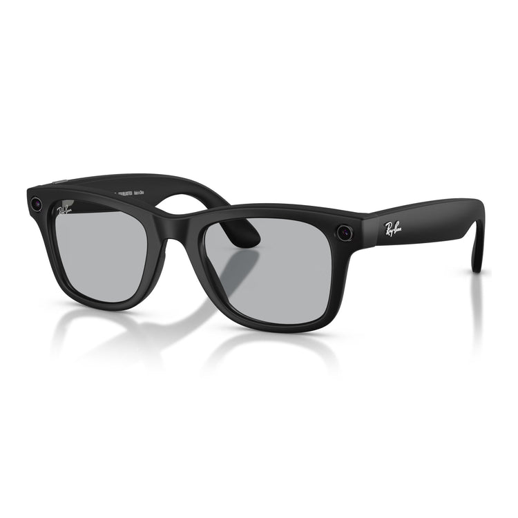 Ray-Ban Meta smart glasses – Wayfarer, transition lenses