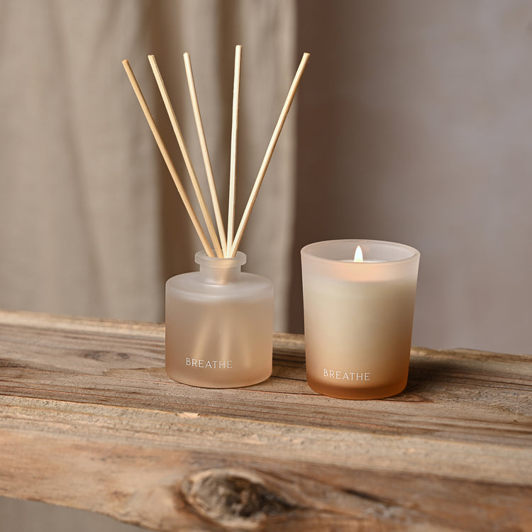 Alternative view of Serenity Breathe diffuser and candle se