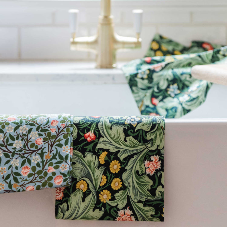 V&A William Morris tea towel set – Leicester